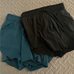 Gymshark Shorts 2-1 shorts - black and blue 2 included